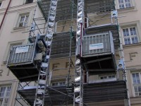 Dźwig towarowy ze wstępem osób GEDA 500 Z/ZP 