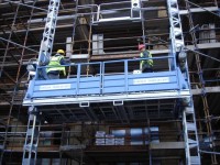 Dźwig towarowy ze wstępem osób GEDA 1500 Z/ZP